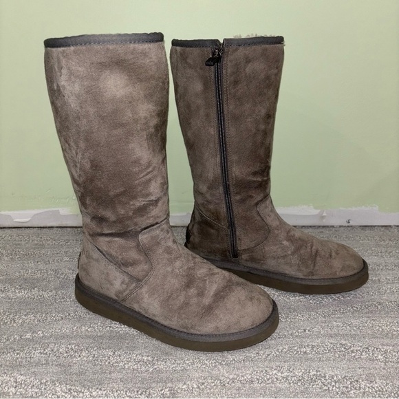 Ugg Australia Gray Sumner Boots Full Zip Size 7 S/N 1005375 - Picture 1 of 9